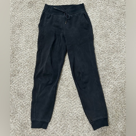 Lululemon Scuba Jogger Women’s Size 4 Drawstring Cotton Stretch Black High Rise - Picture 1 of 10